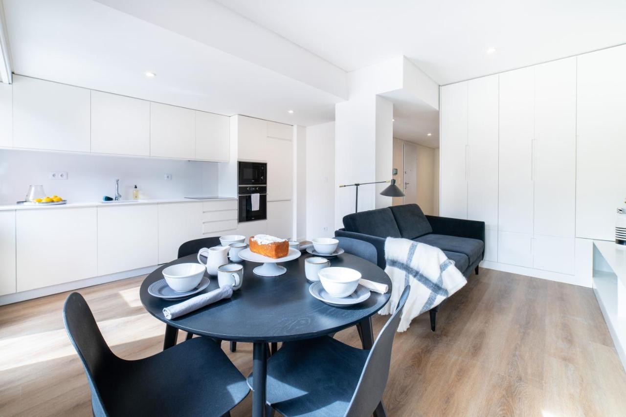 Lusiadas 53 2ºd - Beautiful Two-Bedroom Apartment Lisboa المظهر الخارجي الصورة