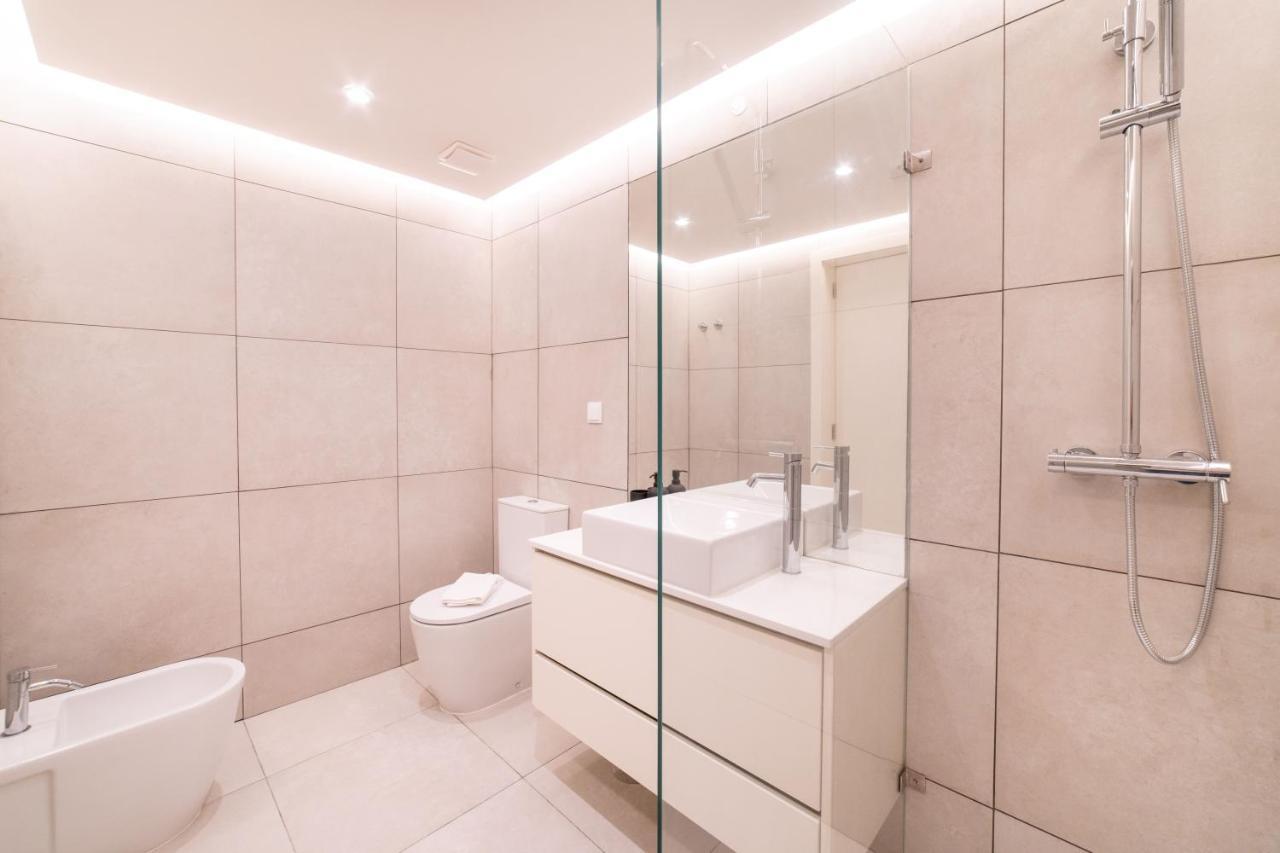Lusiadas 53 2ºd - Beautiful Two-Bedroom Apartment Lisboa المظهر الخارجي الصورة